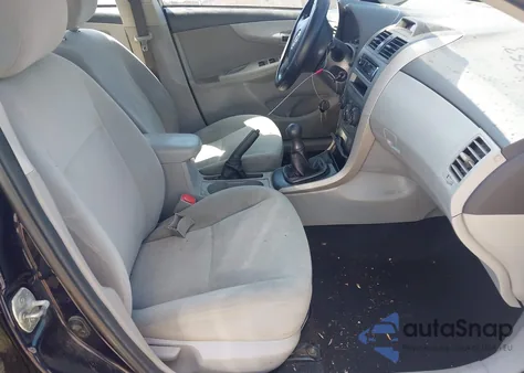 2013 Toyota Corolla L z USA, uszkodzony, nr VIN 2T1BU4EEXDC952511